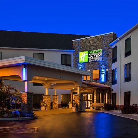 Holiday Inn Express Great Barrington By Ihg Exterior foto